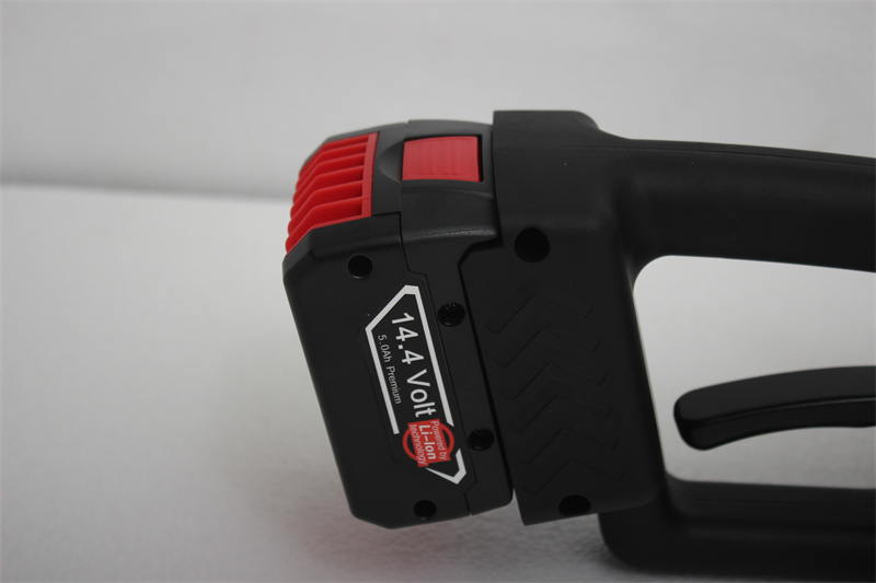 DD163U-02.jpg
